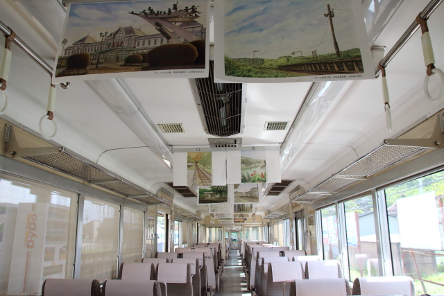 近江鉄道120周年記念扇子 画：松本忠 | apptumedida.net